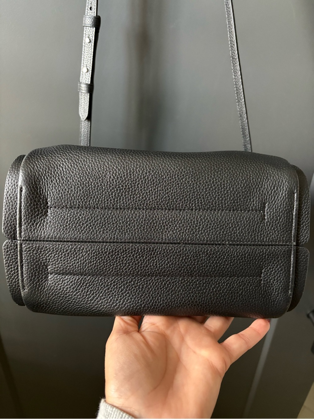 kate spade New York Knott Medium Crossbody Bag - Picture 6 of 11